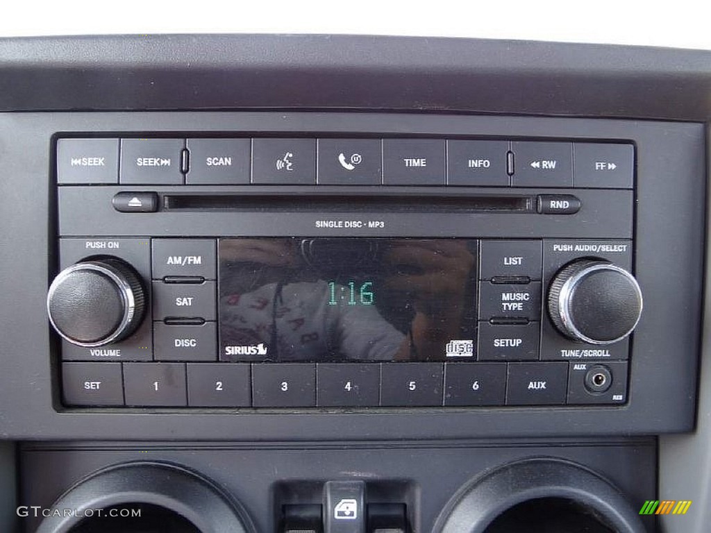 2008 Wrangler Unlimited Rubicon 4x4 - Rescue Green Metallic / Dark Slate Gray/Med Slate Gray photo #29