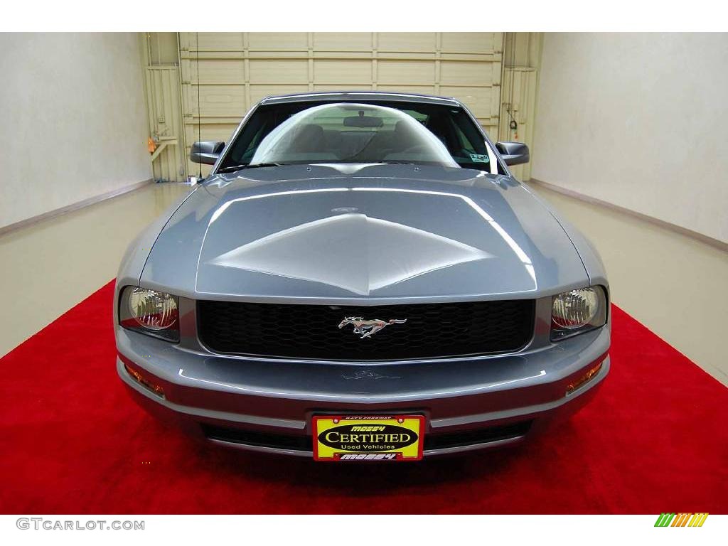 2007 Mustang V6 Deluxe Coupe - Windveil Blue Metallic / Dark Charcoal photo #13