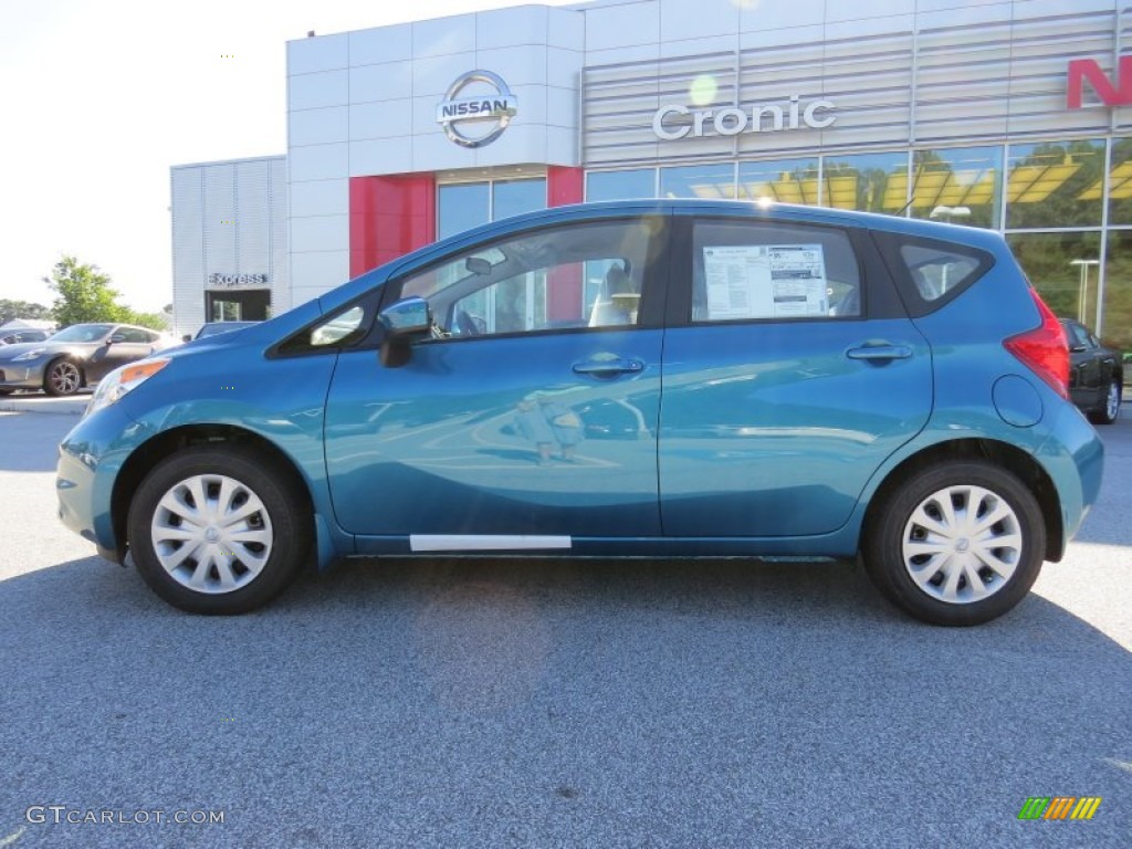 2015 Versa Note SV - Metallic Peacock / Wheat Stone photo #2