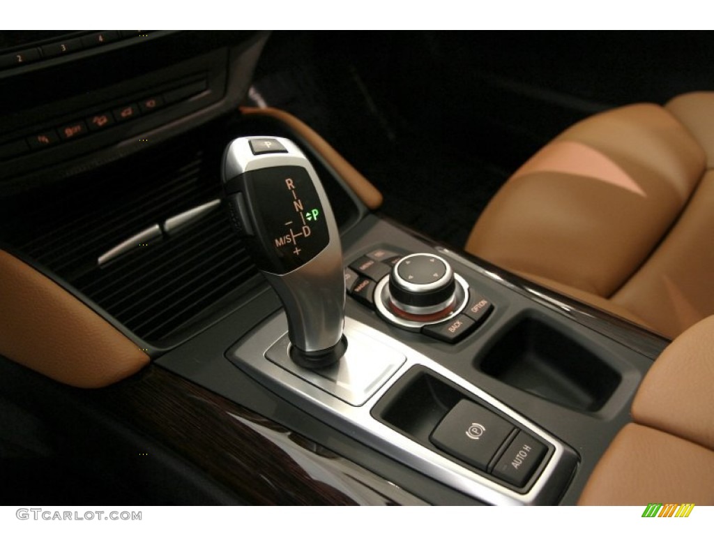 2013 BMW X6 xDrive50i Transmission Photos