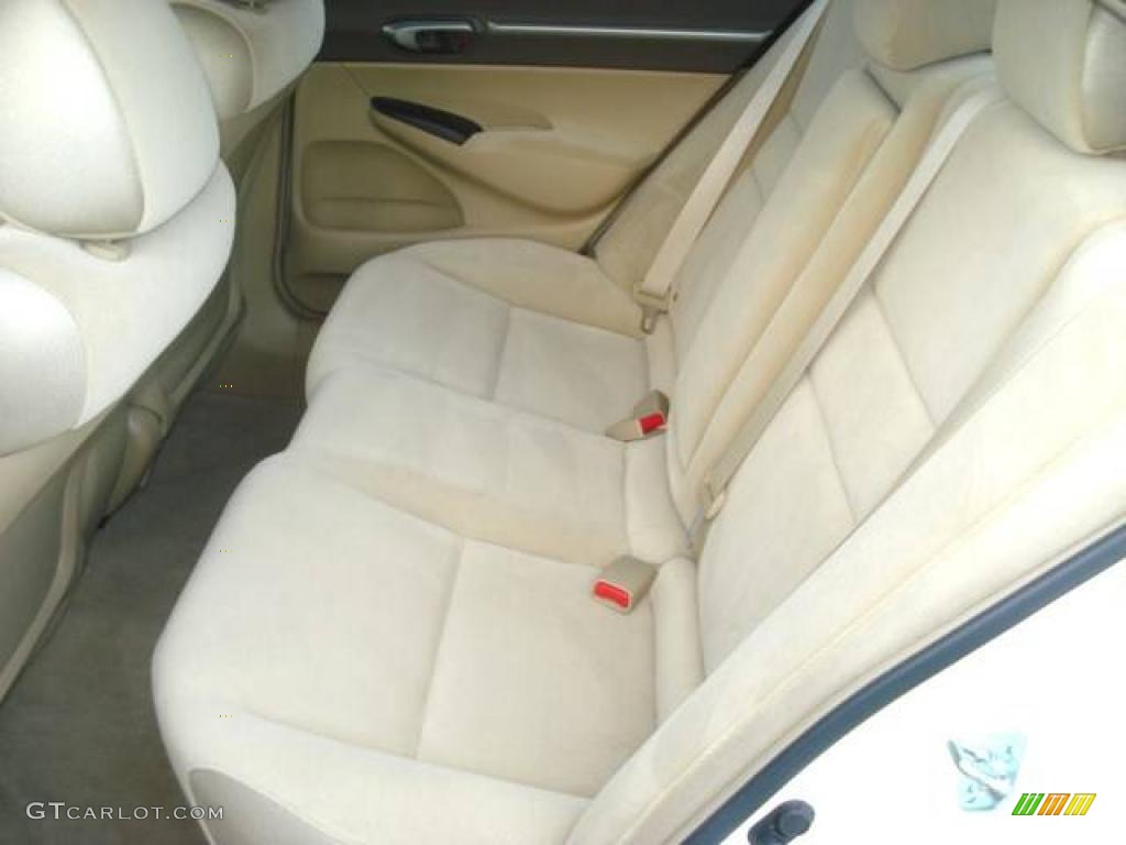 2006 Civic EX Sedan - Taffeta White / Ivory photo #11