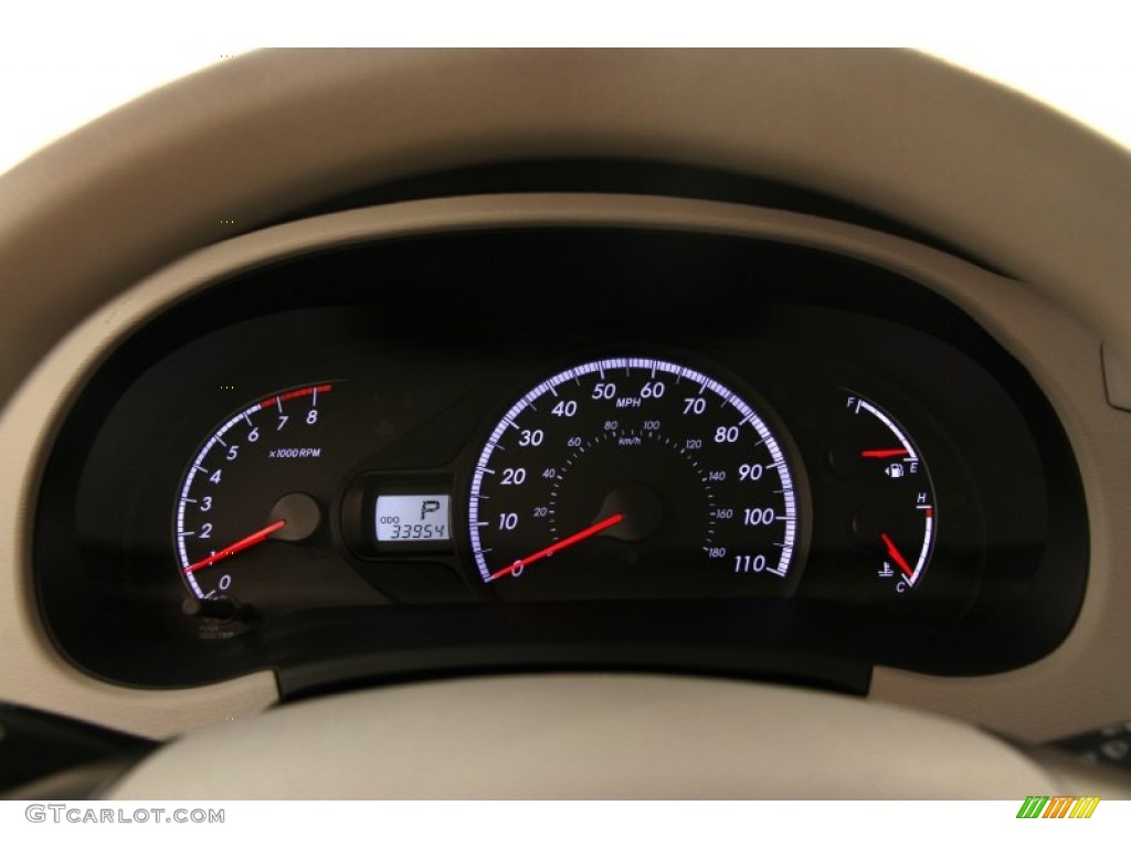 2013 Toyota Sienna LE Gauges Photos