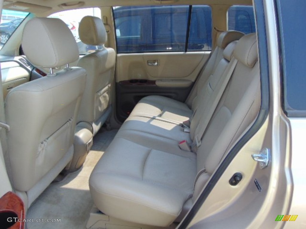 2006 Toyota Highlander Hybrid Limited 4WD Rear Seat Photo #95871838
