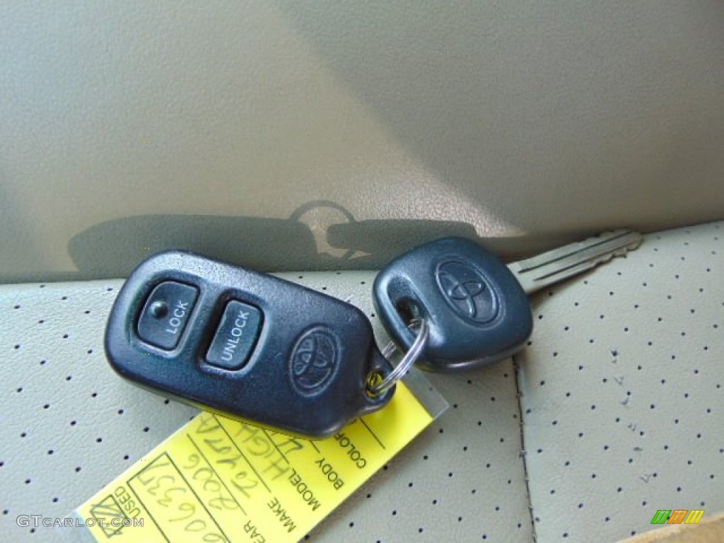 2006 Toyota Highlander Hybrid Limited 4WD Keys Photo #95871913
