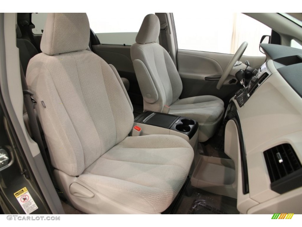 2013 Toyota Sienna LE Front Seat Photos