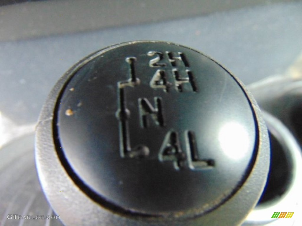 2005 F150 STX Regular Cab 4x4 - Dark Shadow Grey Metallic / Medium Flint Grey photo #14