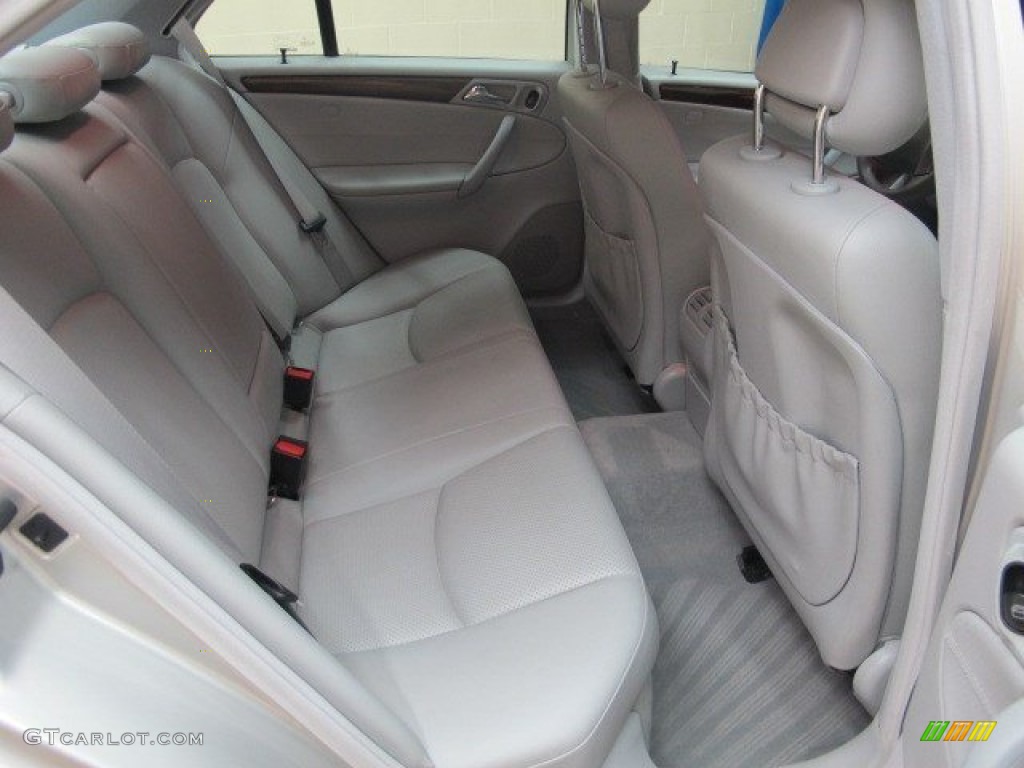 2003 Mercedes-Benz C 320 Sedan Rear Seat Photo #95874019