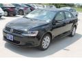 Black - Jetta SE Sedan Photo No. 3