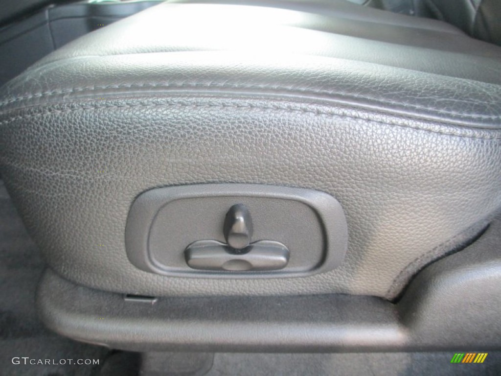 2011 Endeavor SE AWD - Kalapana Black / Black photo #15