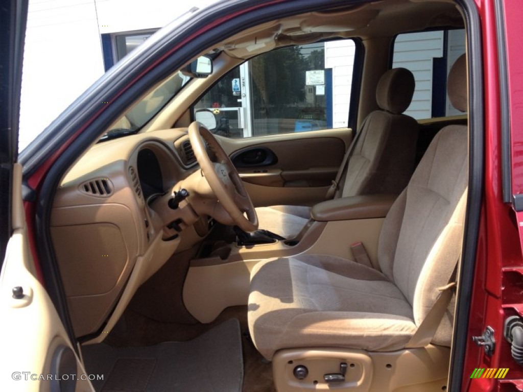 2002 TrailBlazer LS 4x4 - Majestic Red Metallic / Medium Oak photo #26