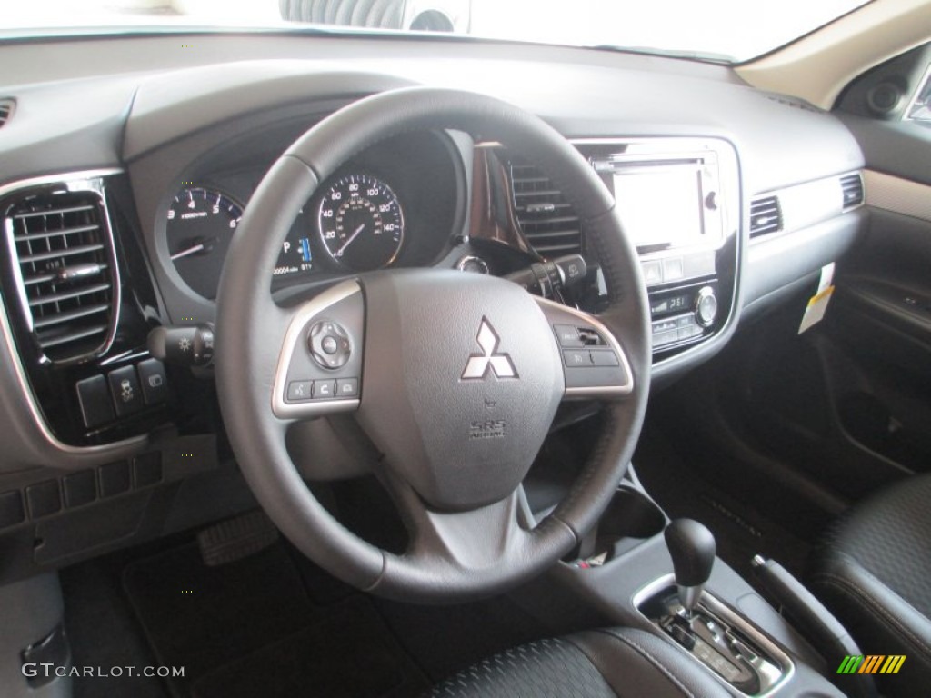 2015 Mitsubishi Outlander SE Black Steering Wheel Photo #95877865