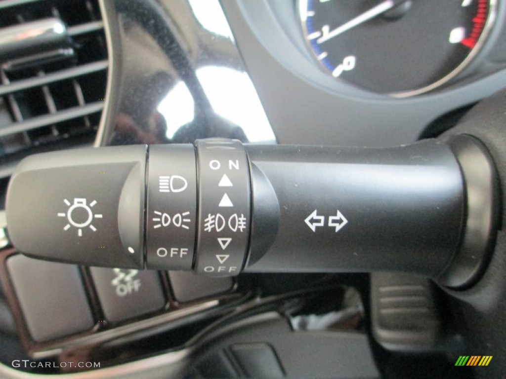 2015 Mitsubishi Outlander SE Controls Photo #95877934