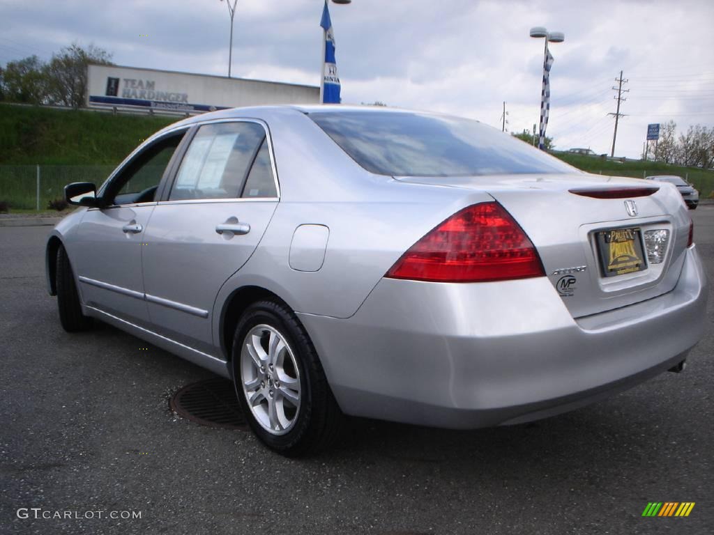 2006 Accord EX Sedan - Alabaster Silver Metallic / Black photo #3