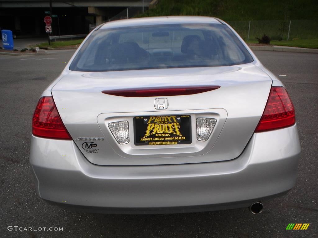 2006 Accord EX Sedan - Alabaster Silver Metallic / Black photo #4
