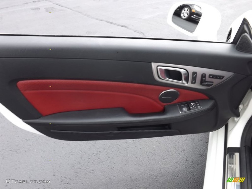 2012 Mercedes-Benz SLK 350 Roadster Bengal Red Door Panel Photo #95881690