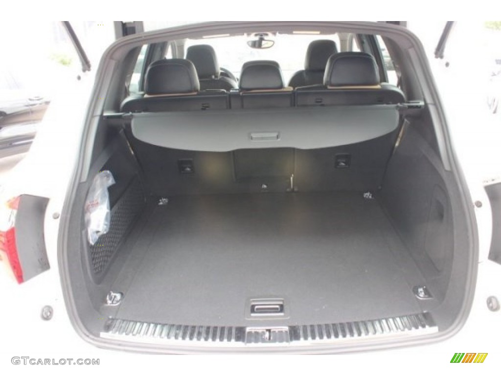 2014 Porsche Cayenne Platinum Edition Trunk Photos