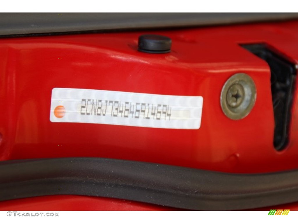 2004 Tracker ZR2 4WD - Wildfire Red / Medium Gray photo #21