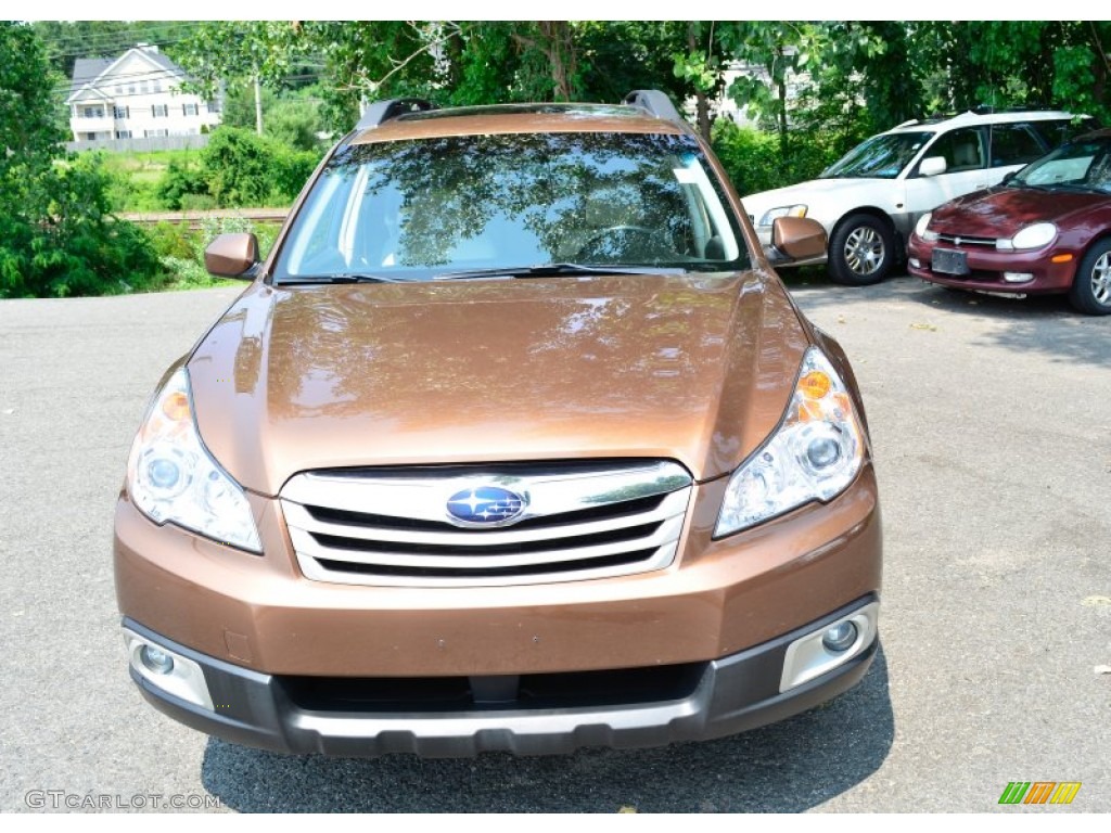2011 Outback 2.5i Premium Wagon - Caramel Bronze Pearl / Warm Ivory photo #2