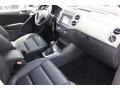 Deep Black Metallic - Tiguan SE 4Motion Photo No. 31