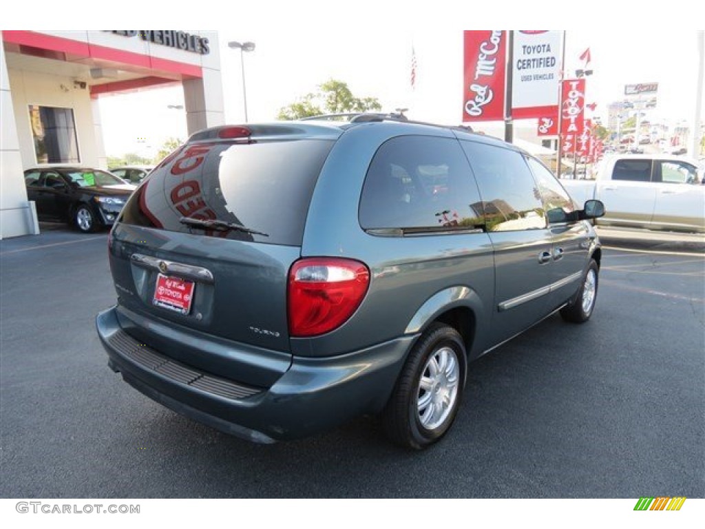2006 Town & Country Touring - Magnesium Pearl / Medium Slate Gray photo #7
