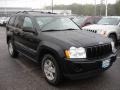 Black - Grand Cherokee Laredo 4x4 Photo No. 2