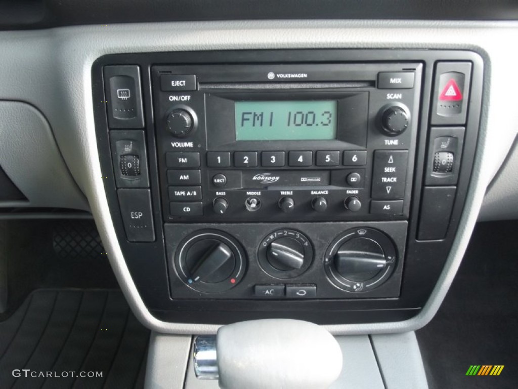 2003 Passat GLS Sedan - Blue Anthracite Pearl / Beige photo #20