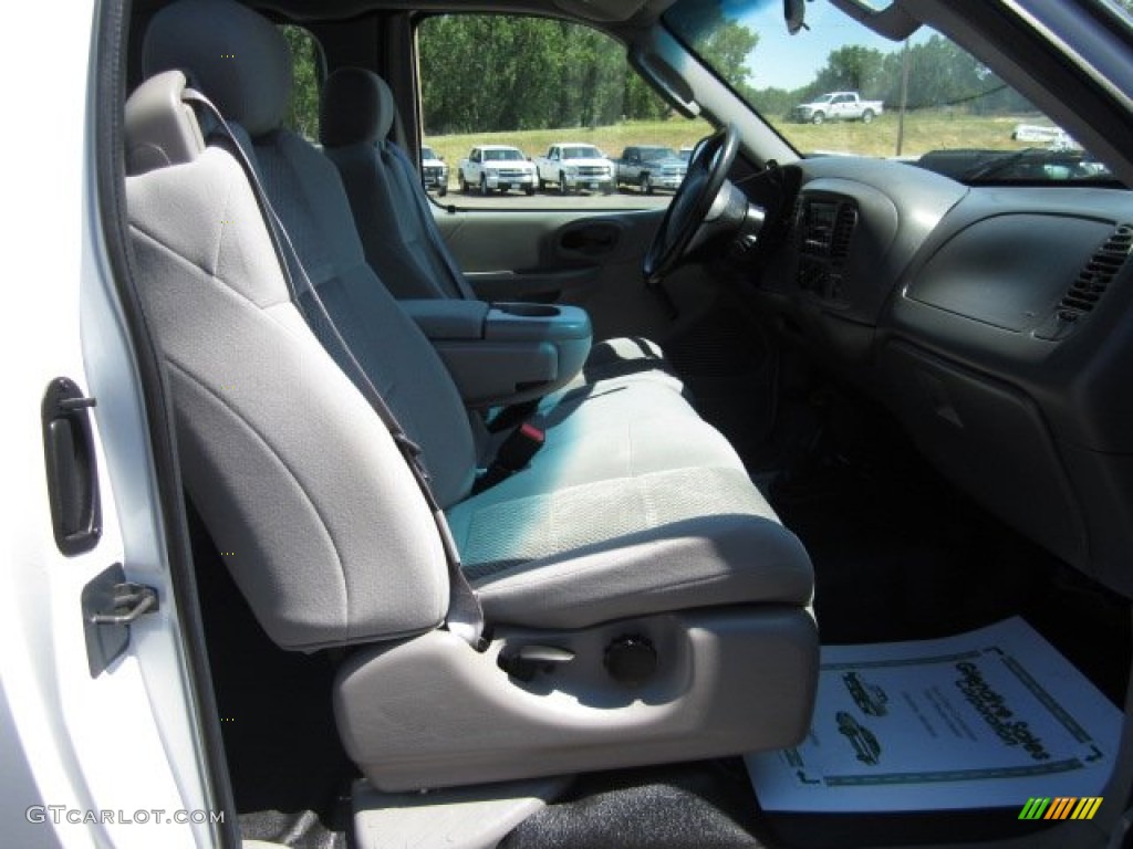 2003 F150 XL SuperCab 4x4 - Oxford White / Dark Graphite Grey photo #7