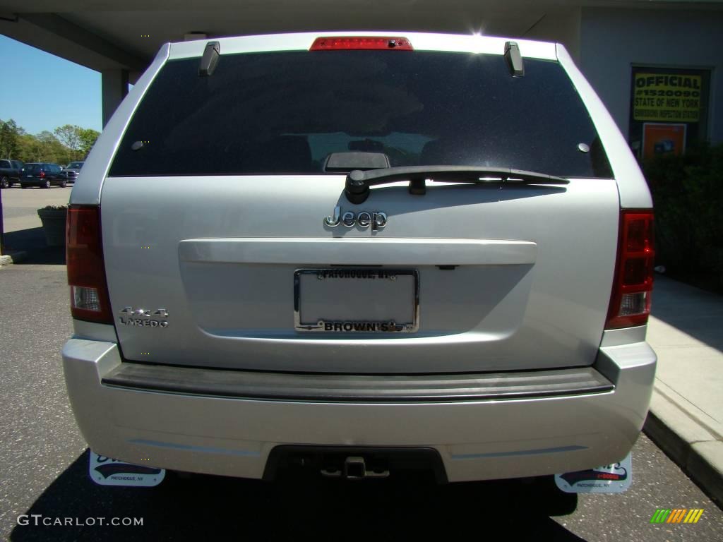 2006 Grand Cherokee Laredo 4x4 - Bright Silver Metallic / Medium Slate Gray photo #5