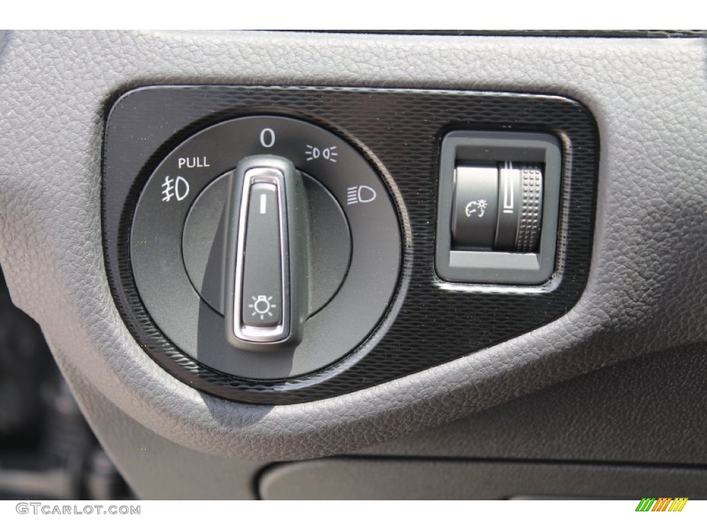 2015 Volkswagen Golf GTI 4-Door 2.0T S Controls Photo #95905903