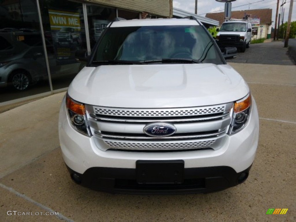 2015 Explorer XLT 4WD - White Platinum / Medium Light Stone photo #2