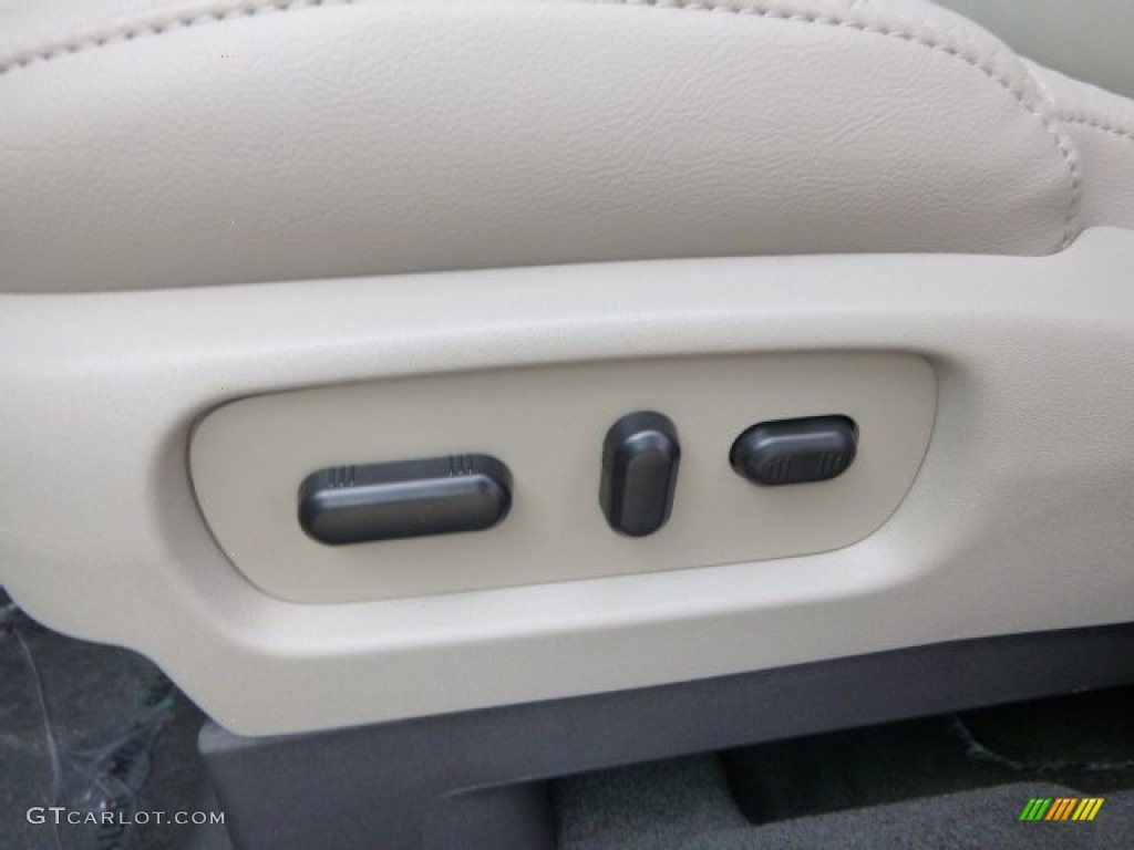 2015 Explorer XLT 4WD - White Platinum / Medium Light Stone photo #13