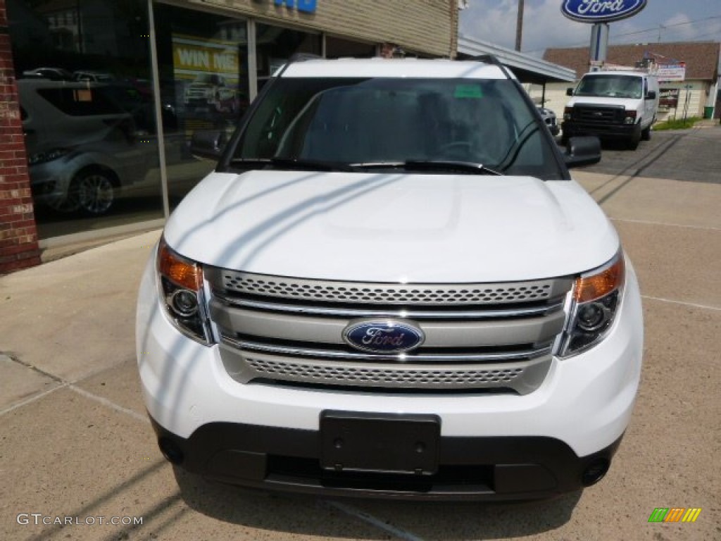 2015 Explorer 4WD - Oxford White / Medium Light Stone photo #2