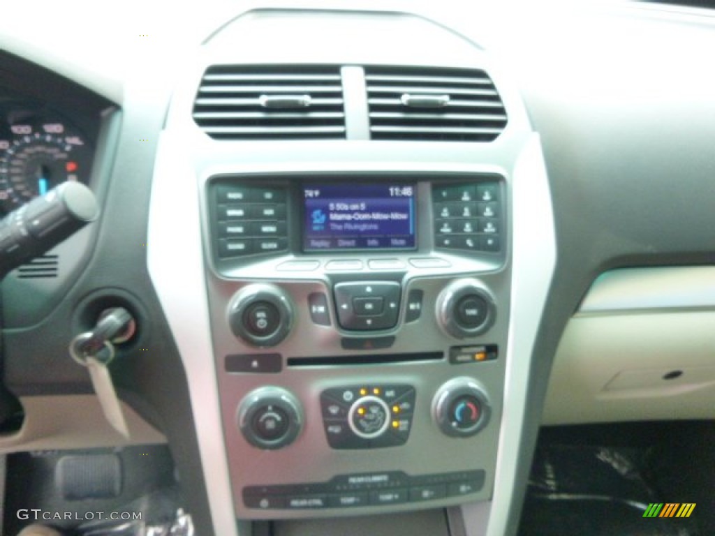 2015 Explorer 4WD - Oxford White / Medium Light Stone photo #16