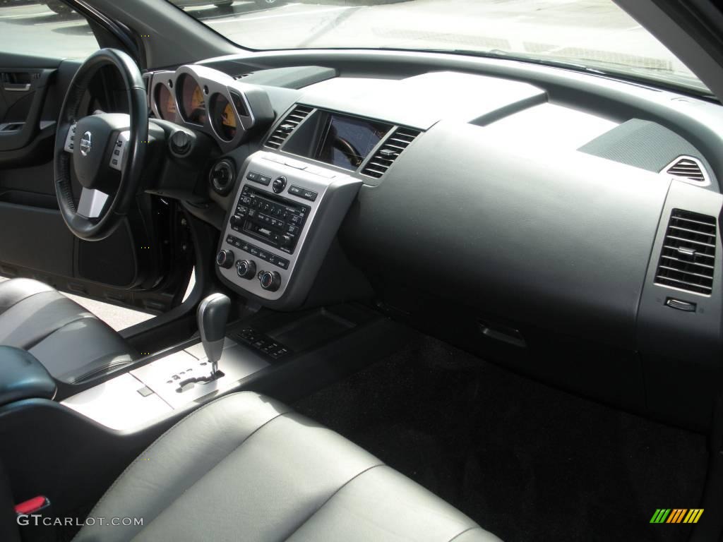 2005 Murano SL AWD - Super Black / Charcoal photo #17