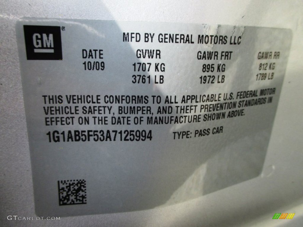 2010 Cobalt LS Sedan - Silver Ice Metallic / Gray photo #4