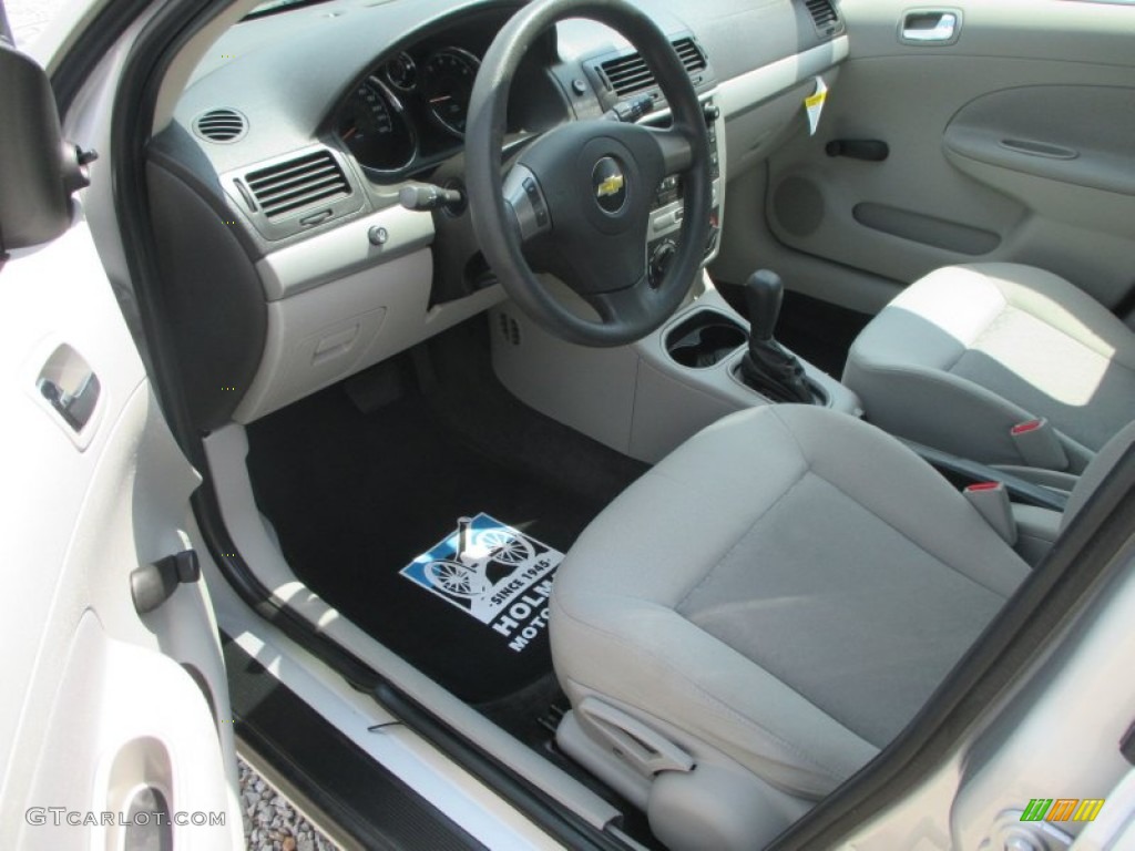 2010 Cobalt LS Sedan - Silver Ice Metallic / Gray photo #5