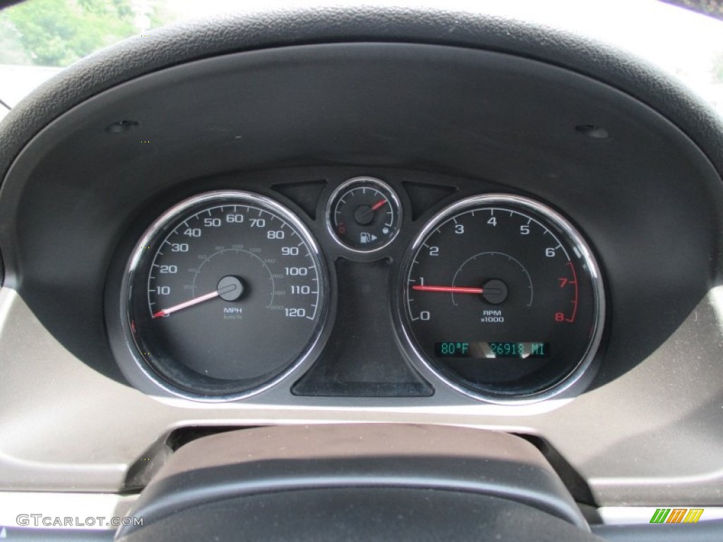 2010 Cobalt LS Sedan - Silver Ice Metallic / Gray photo #9