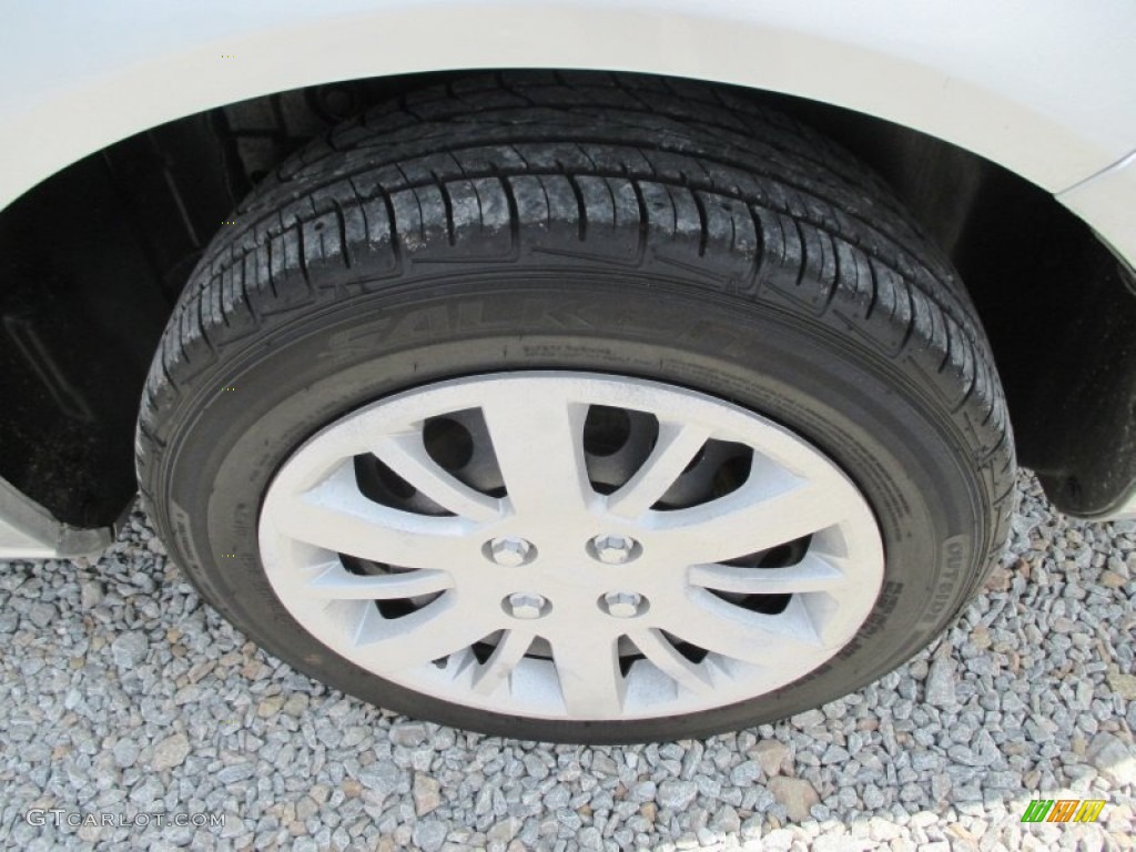 2010 Cobalt LS Sedan - Silver Ice Metallic / Gray photo #14