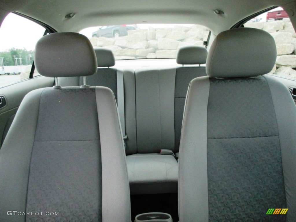 2010 Cobalt LS Sedan - Silver Ice Metallic / Gray photo #19
