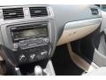 Black - Jetta SE Sedan Photo No. 11
