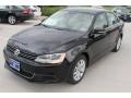 Black - Jetta SE Sedan Photo No. 3