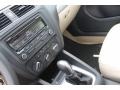 Black - Jetta SE Sedan Photo No. 12