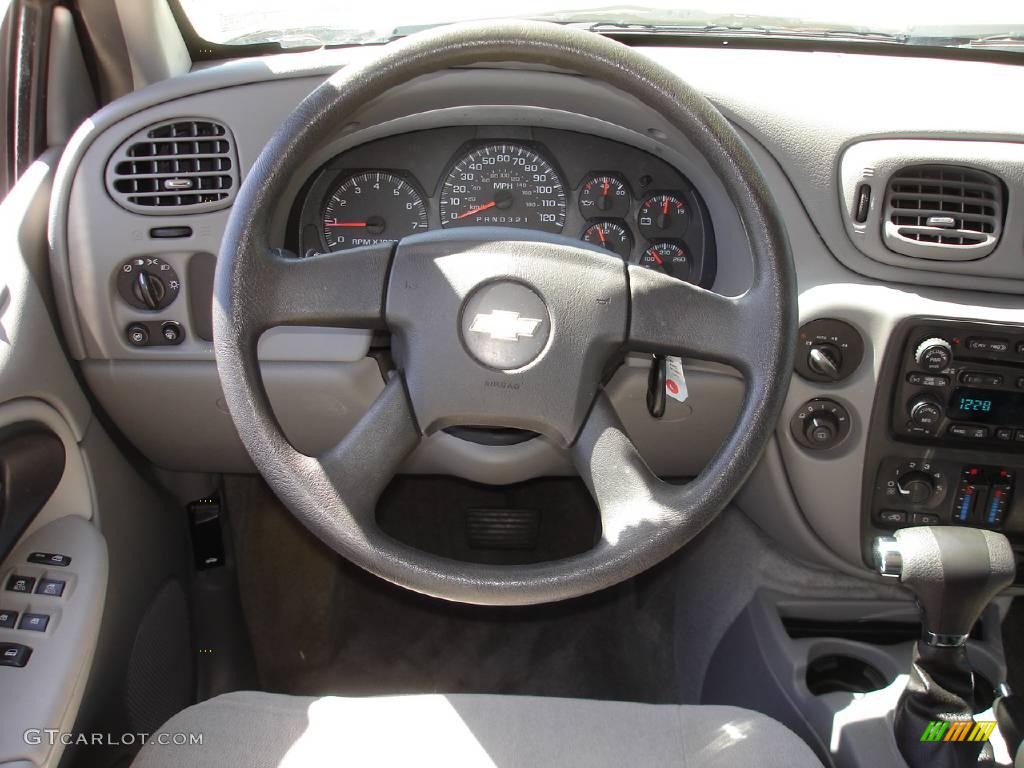 2006 TrailBlazer LS 4x4 - Black / Light Gray photo #11