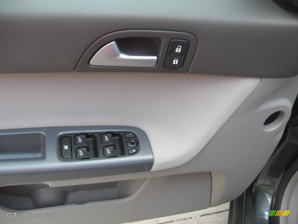 2008 S40 2.4i - Titanium Grey Metallic / Quartz photo #33