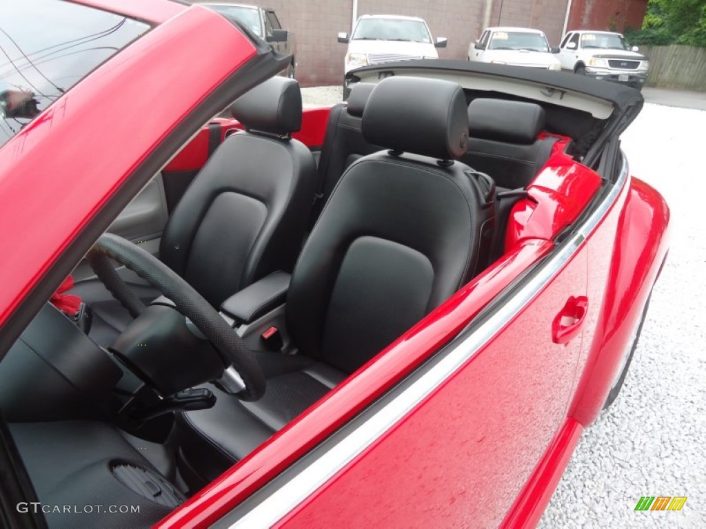 Black Interior 2005 Volkswagen New Beetle GLS Convertible Photo #95930704