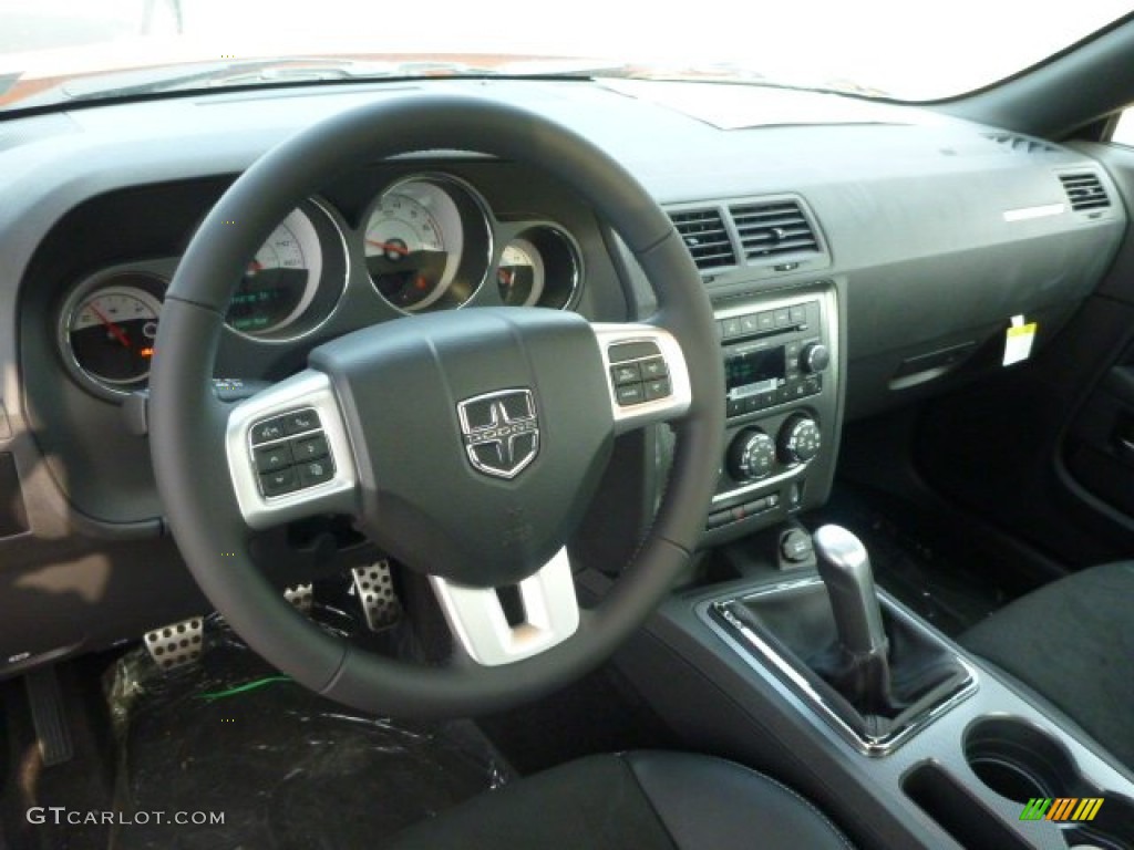2014 Challenger R/T Classic - Header Orange / Dark Slate Gray photo #11