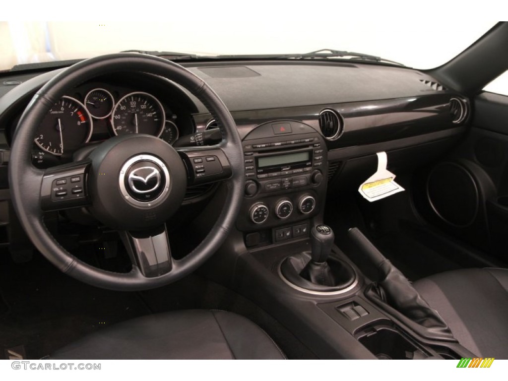 2013 Mazda MX-5 Miata Grand Touring Roadster Black Dashboard Photo #95933155