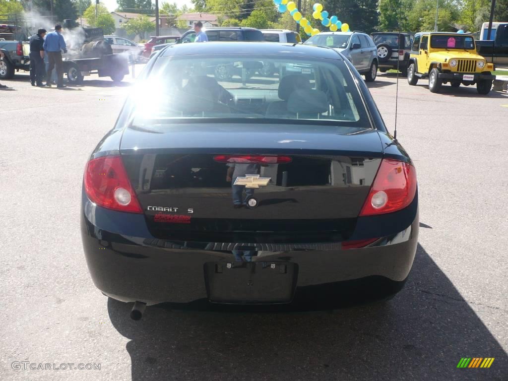 2007 Cobalt LS Sedan - Black / Gray photo #4