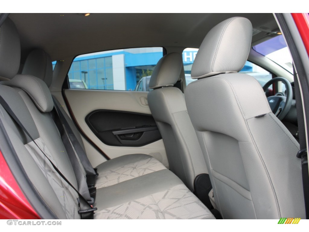 2011 Fiesta SE Hatchback - Red Candy Metallic / Light Stone/Charcoal Black Cloth photo #9