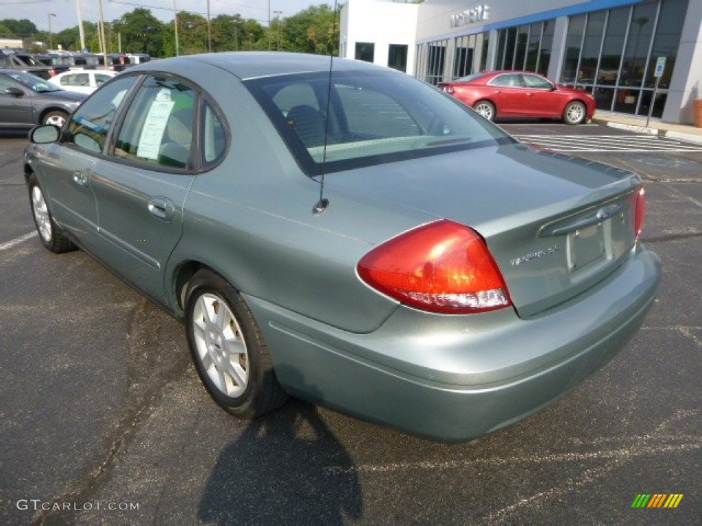 2006 Taurus SE - Light Tundra Metallic / Medium/Dark Flint Grey photo #3